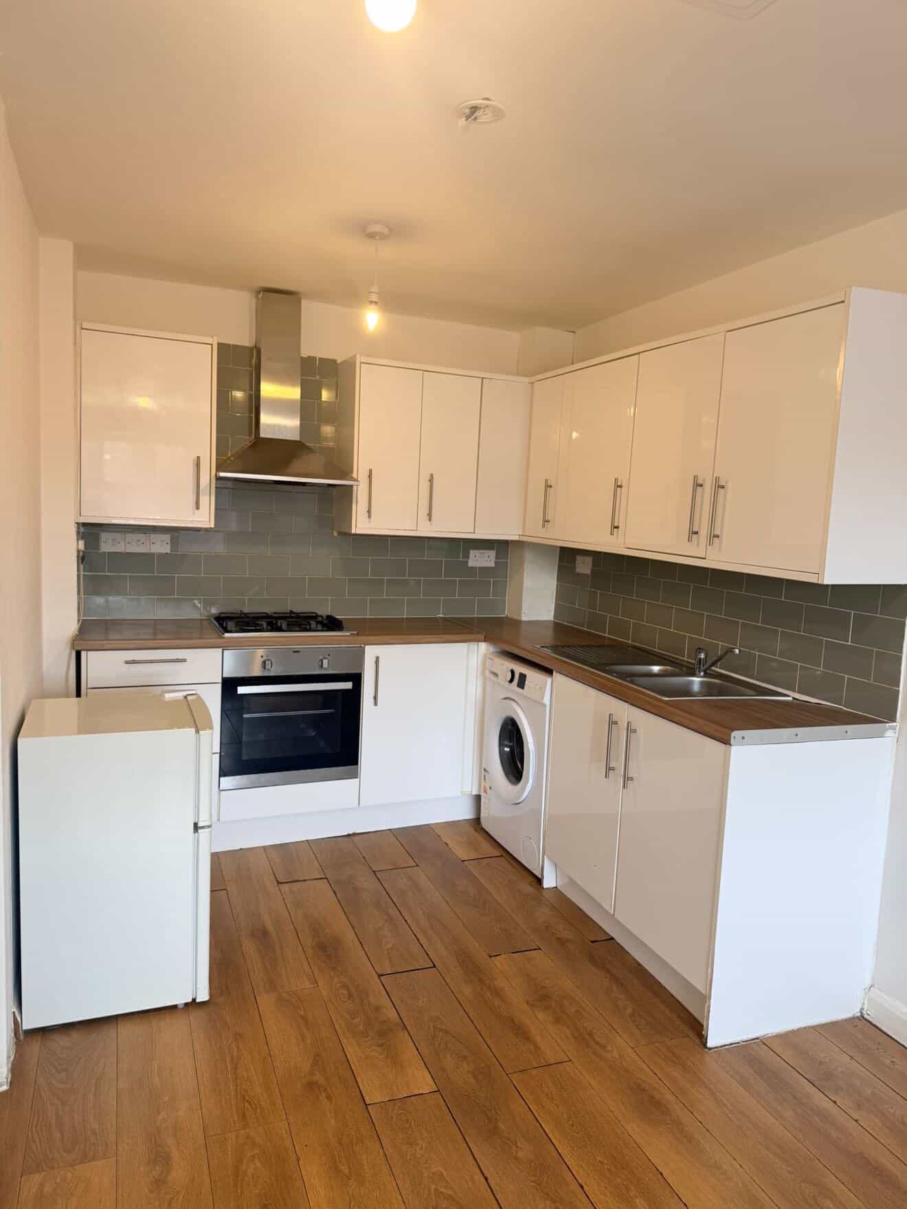 Kitchen after an end of tenancy cleaning reset.